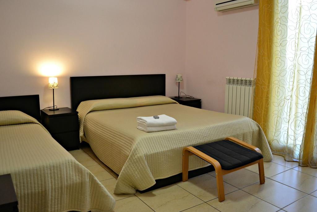 Hotel Acquaplanet Патерно Экстерьер фото